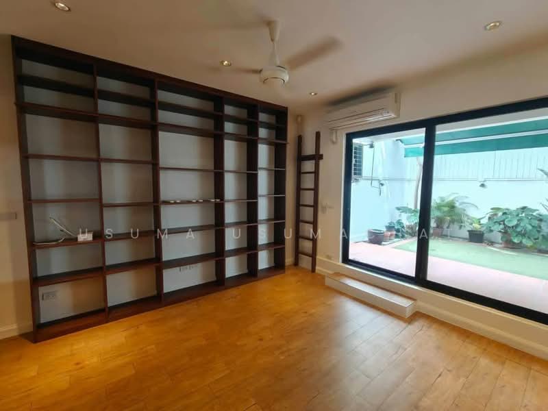Renovated Townhome Garden Court Sukhumvit 49, Bangkok, Khlong Tan Nua, Watthana, Bangkok, 4 Bedrooms, 230 sqm, Townhouse For Rent, by Usuma Usumachat, 500383411 - DDproperty.com