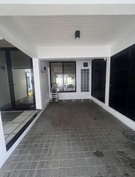 Renovated Townhome Garden Court Sukhumvit 49, Bangkok, Khlong Tan Nua, Watthana, Bangkok, 4 Bedrooms, 230 sqm, Townhouse For Rent, by Usuma Usumachat, 500383411 - DDproperty.com