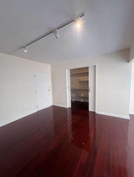 Renovated Townhome Garden Court Sukhumvit 49, Bangkok, Khlong Tan Nua, Watthana, Bangkok, 4 Bedrooms, 230 sqm, Townhouse For Rent, by Usuma Usumachat, 500383411 - DDproperty.com