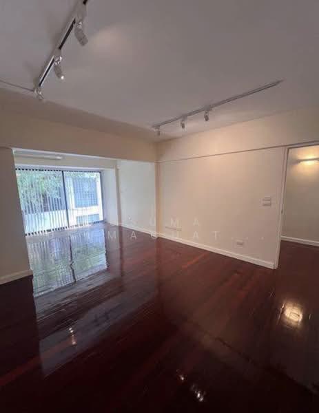 Renovated Townhome Garden Court Sukhumvit 49, กรุงเทพ, คลองตันเหนือ, วัฒนา, กรุงเทพ, 230 ตร.ม., ทาวน์เฮ้าส์ ให้เช่า, โดย Usuma Usumachat, 500383411 - DDproperty.com