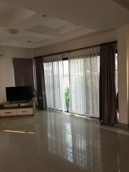 บ้านเช่ารามอินทรากม.3 หมู่บ้านทองสถิตย์โครงการ5 ติดโรงเรียนนานาชาติกีรพัฒน์, กรุงเทพ, รามอินทรา34, ท่าแร้ง, บางเขน, กรุงเทพ, 520 ตร.ม., บ้านเดี่ยว ให้เช่า, โดย คุณทัณฑิกา แก้วปู่วัด, 500383415 - DDproperty.com
