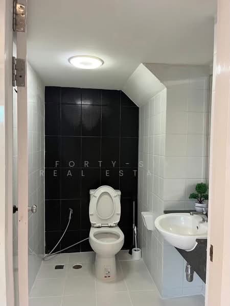 Areeya Mandarina Sukhumvit 77, Bangkok, Sukhumvit 77 Road (On Nut), Suan Luang, Bangkok, 3 Bedrooms, 250 sqm, Townhouse For Rent, by Forty-Six Real Estate Group, 500383435 - DDproperty.com
