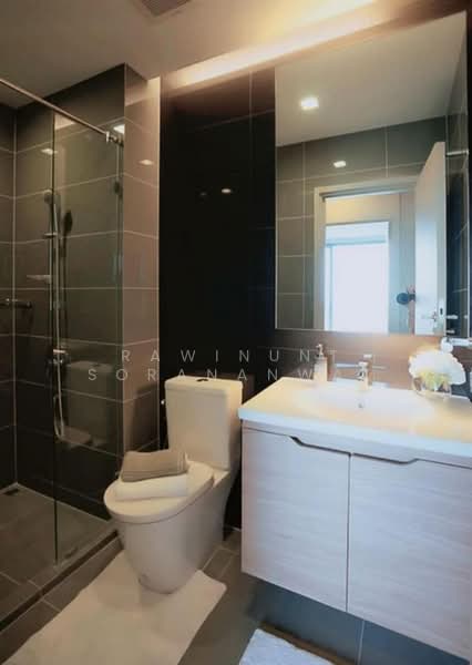 M Thonglor 10, Bangkok, 9 Soi Ekkamai 12, Ekkamai Road, Khlong Tan Nua, Watthana, Bangkok, 2 Bedrooms, 56 sqm, Condo For Sale, by Rawinunt Sorananwat, 500383460 - DDproperty.com