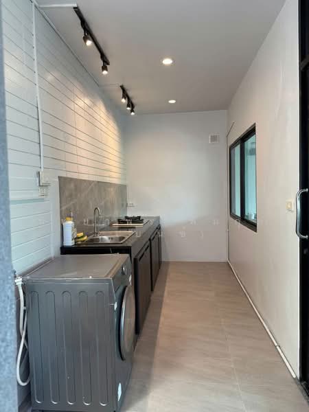 Areeya Mandarina Sukhumvit 77, Bangkok, Sukhumvit 77 Road (On Nut), Suan Luang, Bangkok, 3 Bedrooms, 225 sqm, Townhouse For Rent, by Nattayaporn Peumkul (Benz), 500383472 - DDproperty.com