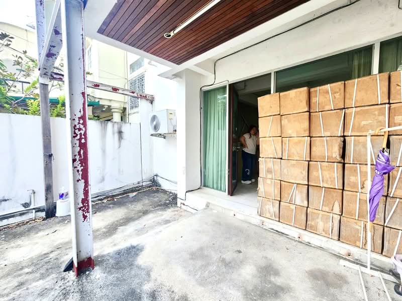 ทาวน์ เฮ้าส์ ทาวน์ โฮม 3 ชั้น หมู่บ้าน 84 แมนชั่น ลาดพร้าว 84 ประดิษฐ์มนูธรรม 3, กรุงเทพ, วังทองหลาง, กรุงเทพ, 220 ตร.ม., ทาวน์เฮ้าส์ ขาย, โดย วิษณุ ลีนะวงศ์, 500383491 - DDproperty.com