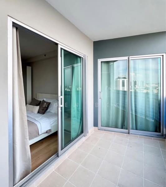 Supalai Park Ekkamai-Thonglor, Bangkok, Petchaburi Road, Bang Kapi, Huai Khwang, Bangkok, 2 Bedrooms, 82 sqm, Condo For Rent, by Agentbkk, 500383503 - DDproperty.com