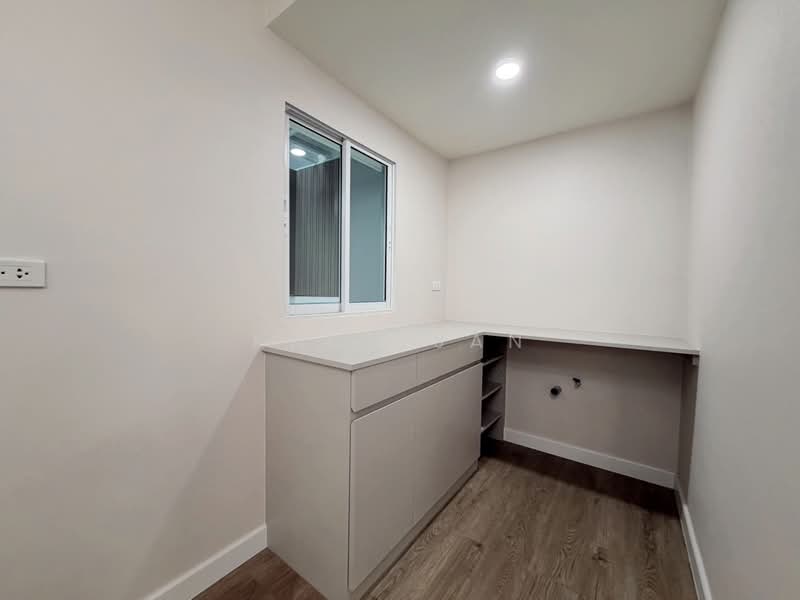 Areeya Daily Kaset-Nawamintr, Bangkok, Ladplakhao Road, Chorake Bua, Lat Phrao, Bangkok, 3 Bedrooms, 170 sqm, Townhouse For Sale, by Khun Jan, 500383511 - DDproperty.com