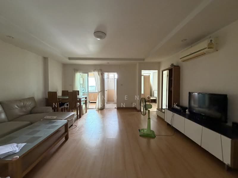 Happy Condo Ratchada 18, Bangkok, Mu Ban Yu Charoen 29 Alley, Samsen Nok, Huai Khwang, Bangkok, 2 Bedrooms, 80 sqm, Condo For Sale, by Kanueng Noppornpitak, 500383519 - DDproperty.com