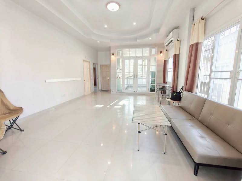 ให้เช่าบ้านเดี่ยวชั้นเดียว ม.ฟอเรสต้า5 สวนเสือ ศรีราชา, Chon Buri (Pattaya), Surasak, Si Racha, Chon Buri (Pattaya), 2 Bedrooms, 150 sqm, Single Detached House For Rent, by Dusit Saengfa, 500383524 - DDproperty.com