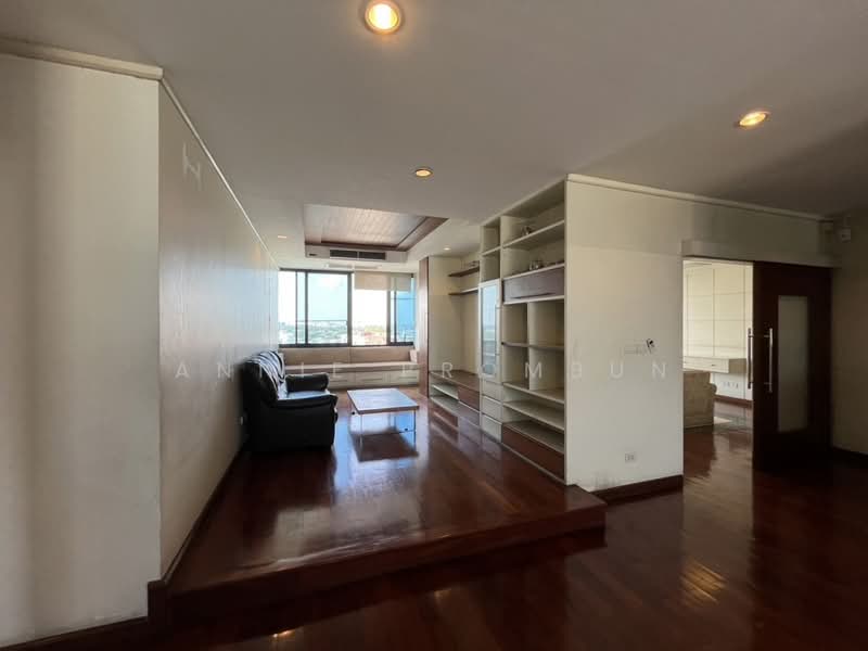 Royal River Place, Bangkok, Rama 3 Road, Bang Pong Pang, Yan Nawa, Bangkok, 3 Bedrooms, 312 sqm, Condo For Sale, by Annie Prombun, 500383592 - DDproperty.com