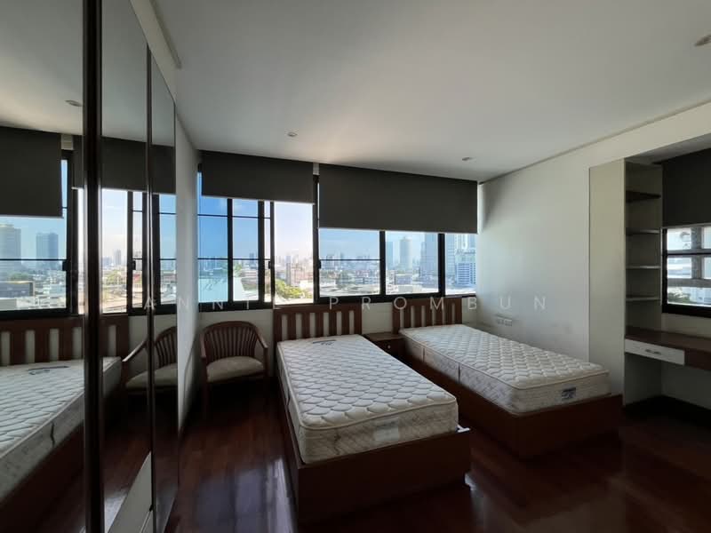 Royal River Place, Bangkok, Rama 3 Road, Bang Pong Pang, Yan Nawa, Bangkok, 3 Bedrooms, 312 sqm, Condo For Sale, by Annie Prombun, 500383592 - DDproperty.com