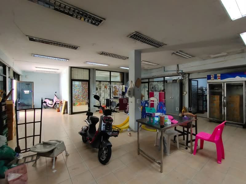 อาคารพาณิชย์ลำลูกกา ปทุมธานี, Pathum Thani, Khu Khot, Lam Luk Ka, Pathum Thani, , 100 sqm, Shophouse For Sale, by The Best Property จอย, 500383593 - DDproperty.com