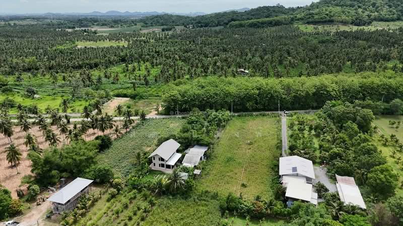 ขายที่ดินวิวภูเขา 1.5 ไร่ ธรรมชาติมาก โค้งดารา ศรีราชา, ชลบุรี, สุรศักดิ์, ศรีราชา, ชลบุรี, 2,400 ตร.ม., ที่ดิน ขาย, โดย ดุสิต แสงฟ้า, 500383595 - DDproperty.com
