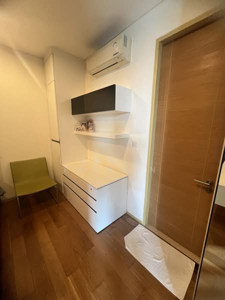 The Breeze Narathiwas, Bangkok, 198 Narathiwat Ratchanakarin Road, Chong Nonsi, Yan Nawa, Bangkok, 1 Bedroom, 49 sqm, Condo For Sale, by Annie Prombun, 500383620 - DDproperty.com
