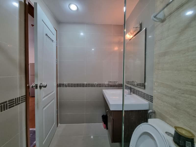 The Next Sukhumvit 52, Bangkok, 41 Sukhumvit 52 Road, Bang Chak, Phra Khanong, Bangkok, 1 Bedroom, 40 sqm, Condo For Rent, by Khun Toey เตย, 500383633 - DDproperty.com