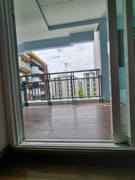 The Next Sukhumvit 52, Bangkok, 41 Sukhumvit 52 Road, Bang Chak, Phra Khanong, Bangkok, 1 Bedroom, 40 sqm, Condo For Rent, by Khun Toey เตย, 500383633 - DDproperty.com