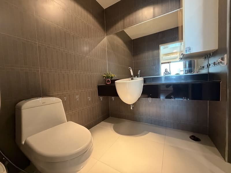 The Fourwings Residence, Bangkok, 335 Srinakarin, Hua Mak, Bang Kapi, Bangkok, 1 Bedroom, 68 sqm, Condo For Rent, by คุณรวีวรรณ อู่เงิน, 500383635 - DDproperty.com