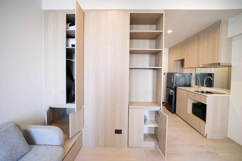Reference Sathorn-Wongwianyai, Bangkok, Krung Thonburi 2 Alley, Bang Lam Phu Lang, Khlong San, Bangkok, 1 Bedroom, 26 sqm, Condo For Sale, by Annie Prombun, 500383649 - DDproperty.com