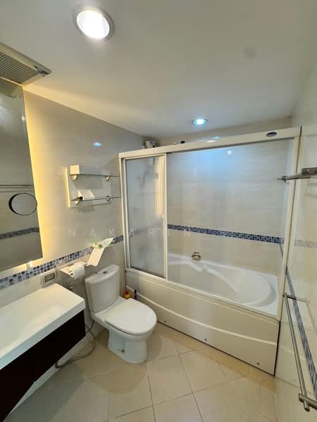 Life @ Ratchada-Huai Khwang, Bangkok, 189 Pracharatbamphen Road, Huai Khwang, Bangkok, 2 Bedrooms, 65 sqm, Condo For Rent, by Nakarin S., 500383656 - DDproperty.com