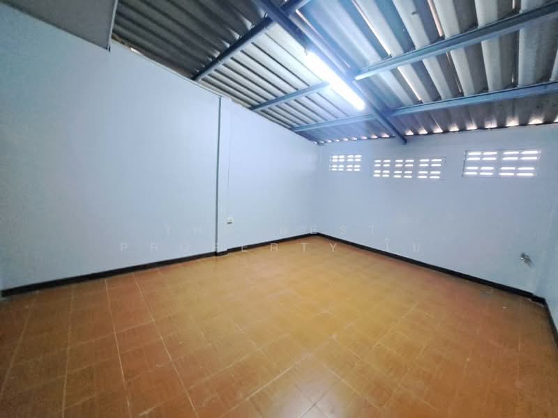 ไผ่ทอง นครสวรรค์, Nakhon Sawan, Nakhonsawan Tok, Muang Nakhon Sawan, Nakhon Sawan, 2 Bedrooms, 100 sqm, Townhouse For Sale, by The Best Property โบ, 500383657 - DDproperty.com
