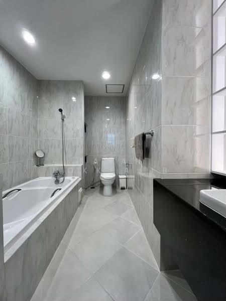 Citi Smart Sukhumvit 18, Bangkok, 366 Soi Sukhumvit 18, Sukhumvit Road, Khlong Toei, Bangkok, 2 Bedrooms, 72 sqm, Condo For Rent, by Saran Nokkrajib, 500383695 - DDproperty.com