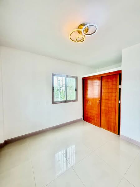 Piya Wararom 3, Nonthaburi, Ban Kluai-Sai Noi Road, Sai Noi, Nonthaburi, 5 Bedrooms, 160 sqm, Single Detached House For Sale, by NR AGENT, 500383732 - DDproperty.com