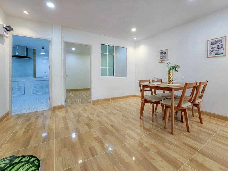 ทาวน์เฮ้าส์ : บุศรินทร์ บางบัวทอง, Nonthaburi, Phimonrat, Bang Bua Thong, Nonthaburi, 4 Bedrooms, 168 sqm, Townhouse For Sale, by Poonyaporn Veerabulyarit, 500383774 - DDproperty.com