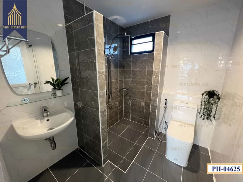 ชัยพฤกษ์, Bangkok, Lam Pla Tiew, Lat Krabang, Bangkok, 4 Bedrooms, 160 sqm, Single Detached House For Sale, by ปภัชญา ธนัตถ์ภรณ์, 500383786 - DDproperty.com