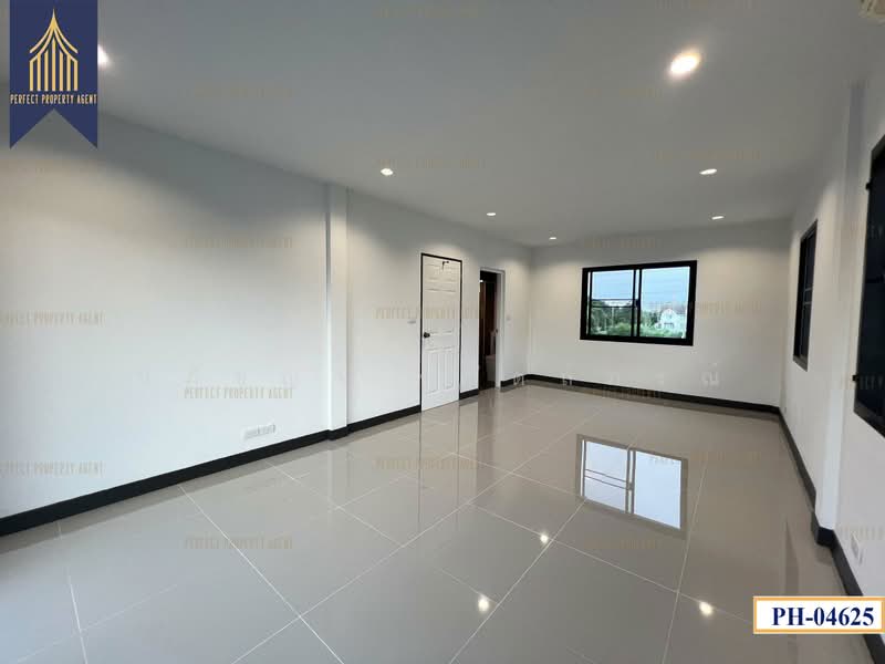 ชัยพฤกษ์, Bangkok, Lam Pla Tiew, Lat Krabang, Bangkok, 4 Bedrooms, 160 sqm, Single Detached House For Sale, by ปภัชญา ธนัตถ์ภรณ์, 500383786 - DDproperty.com
