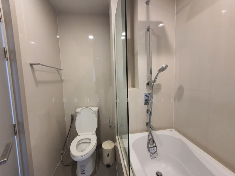 Oka Haus Sukhumvit 36, Bangkok, 3399 Rama 4 Road, Khong Tan, Khlong Toei, Bangkok, 1 Bedroom, 35 sqm, Condo For Rent, by Frank Akawin, 500383793 - DDproperty.com