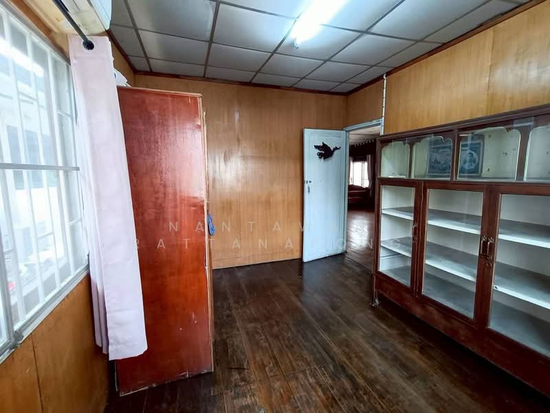 Lanna wooden house for rent in Santitham, Chiang Mai, สันติสุข, Chang Phuak, Muang Chiang Mai, Chiang Mai, 4 Bedrooms, 120 sqm, Single Detached House For Rent, by Nantawan Rattanapong, 500383812 - DDproperty.com
