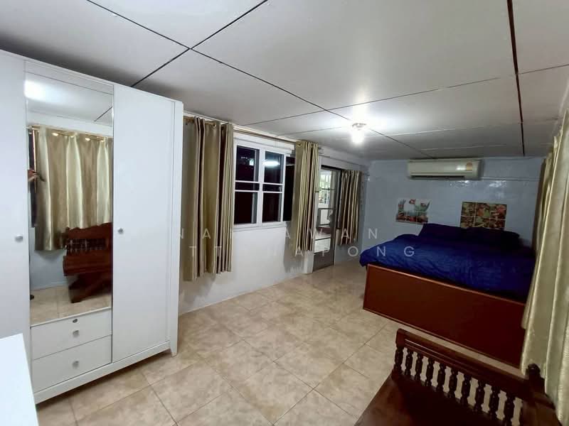 Lanna wooden house for rent in Santitham, Chiang Mai, สันติสุข, Chang Phuak, Muang Chiang Mai, Chiang Mai, 4 Bedrooms, 120 sqm, Single Detached House For Rent, by Nantawan Rattanapong, 500383812 - DDproperty.com
