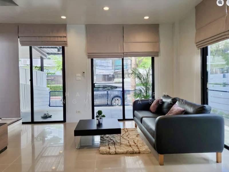 Areeya Mandarina Sukhumvit 77 : อารียา แมนดารีนา สุขุมวิท 77, กรุงเทพ, ถนนสุขุมวิท 77 (อ่อนนุช), สวนหลวง, กรุงเทพ, 180 ตร.ม., ทาวน์เฮ้าส์ ให้เช่า, โดย Thananthorn Wongvarnkaseam, 500383849 - DDproperty.com