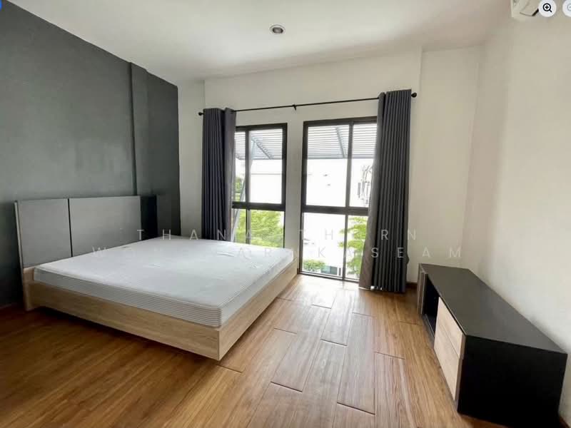 Areeya Mandarina Sukhumvit 77, Bangkok, Sukhumvit 77 Road (On Nut), Suan Luang, Bangkok, 3 Bedrooms, 180 sqm, Townhouse For Rent, by Thananthorn Wongvarnkaseam, 500383849 - DDproperty.com