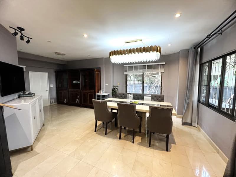 Moobaan Tararom Huamark, Bangkok, Tararom Huamark Soi 1, Phlapphla, Wang Thonglang, Bangkok, 3 Bedrooms, 240 sqm, Single Detached House For Rent, by นัฐพงค์ มณีอัครเนตร, 500383851 - DDproperty.com