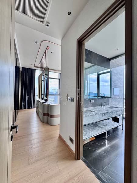 The Monument Thonglor, Bangkok, 998 Thonglor Road, Khlong Tan Nua, Watthana, Bangkok, 3 Bedrooms, 253 sqm, Condo For Rent, by Thassapong Hirunbavornsak, 500383873 - DDproperty.com
