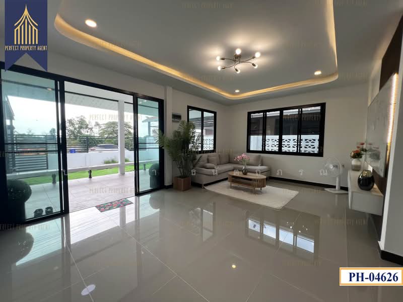 สุขใจวิลเลจ, Bangkok, Lam Phak Chi, Nong Chok, Bangkok, 4 Bedrooms, 160 sqm, Semi-Detached House (Twin House) For Sale, by ปภัชญา ธนัตถ์ภรณ์, 500383895 - DDproperty.com