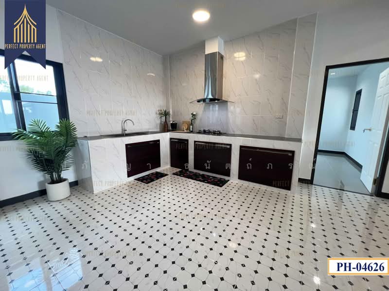 สุขใจวิลเลจ, Bangkok, Lam Phak Chi, Nong Chok, Bangkok, 4 Bedrooms, 160 sqm, Semi-Detached House (Twin House) For Sale, by ปภัชญา ธนัตถ์ภรณ์, 500383895 - DDproperty.com