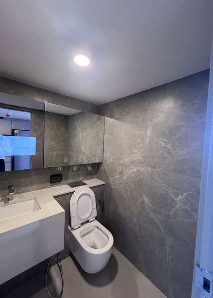 SOHO Bangkok Ratchada, Bangkok, 74 Pracha Rat Bamphen Rd, Huai Khwang, Bangkok, 1 Bedroom, 38 sqm, Condo For Rent, by Saranrat Pongklang, 500383896 - DDproperty.com