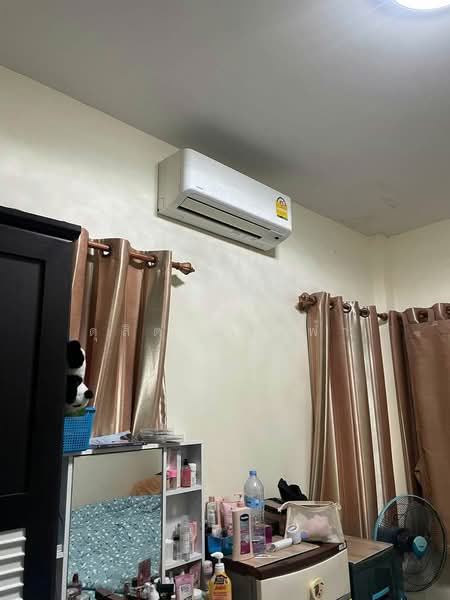 ให้เช่าทาวน์โฮม ใกล้โรบินสัน บ่อวิน ศรีราชา, Chon Buri (Pattaya), Bo Win, Si Racha, Chon Buri (Pattaya), 2 Bedrooms, 85 sqm, Townhouse For Rent, by Dusit Saengfa, 500383913 - DDproperty.com