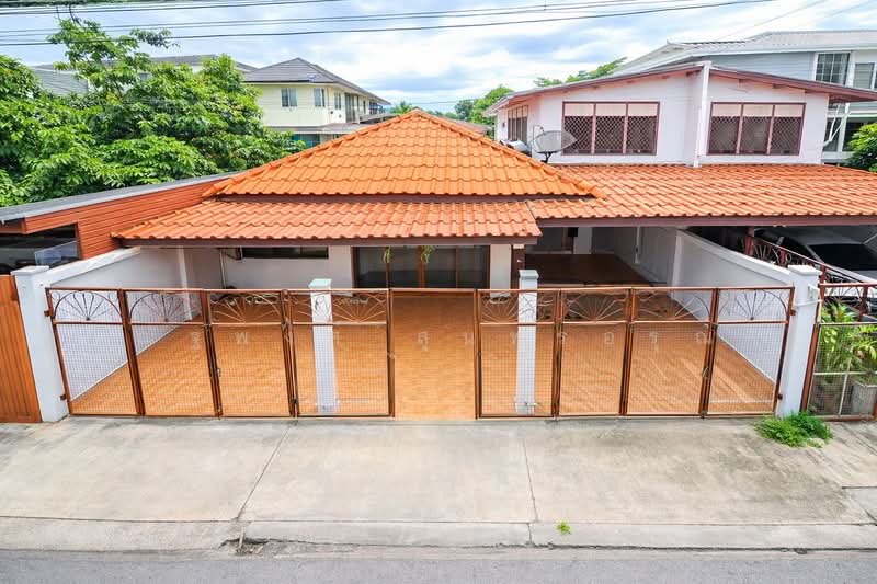 ไม่พบโครงการ, Bangkok, กาญจนาภิเษก มอเตอร์เวย์, Thap Chang, Saphan Sung, Bangkok, 4 Bedrooms, 248 sqm, Single Detached House For Rent, by ณัฐพงศ์ สุนทรอรุณ, 500383924 - DDproperty.com