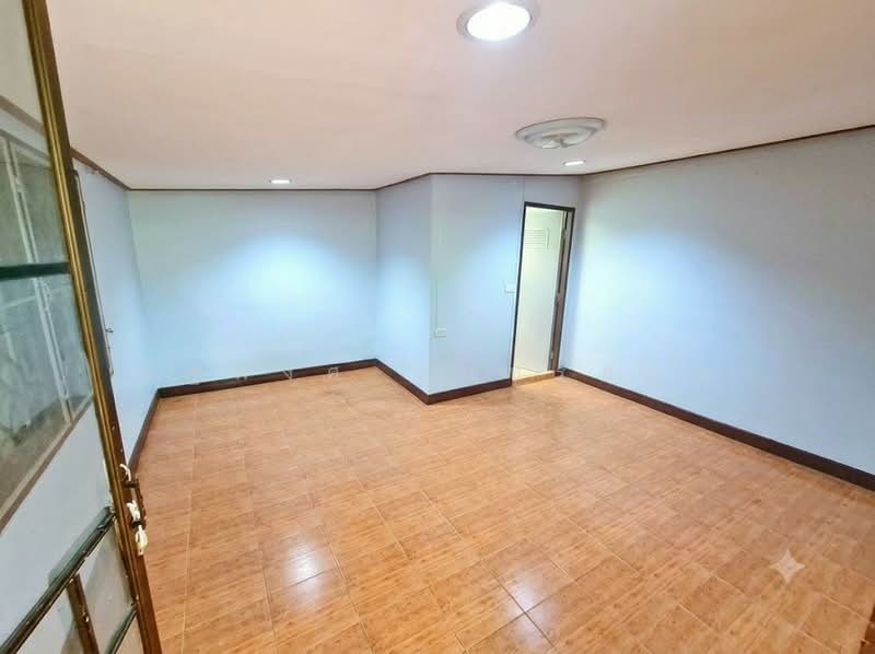 ไม่พบโครงการ, Bangkok, กาญจนาภิเษก มอเตอร์เวย์, Thap Chang, Saphan Sung, Bangkok, 4 Bedrooms, 248 sqm, Single Detached House For Rent, by ณัฐพงศ์ สุนทรอรุณ, 500383924 - DDproperty.com