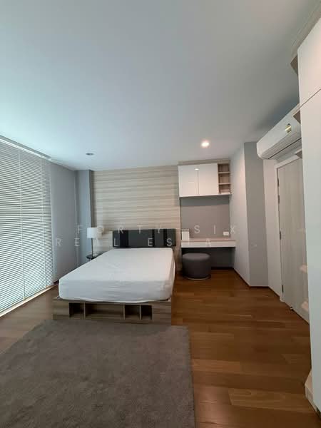 ให้เช่า ทาว์โฮมหรู 3 ชั้น ถนน กรุงเทพกรีฑาตัดใหม่ ติดถนนใหญ่, Bangkok, Saphan Sung, Bangkok, 3 Bedrooms, 250 sqm, Townhouse For Rent, by Forty-Six Real Estate Group, 500383958 - DDproperty.com