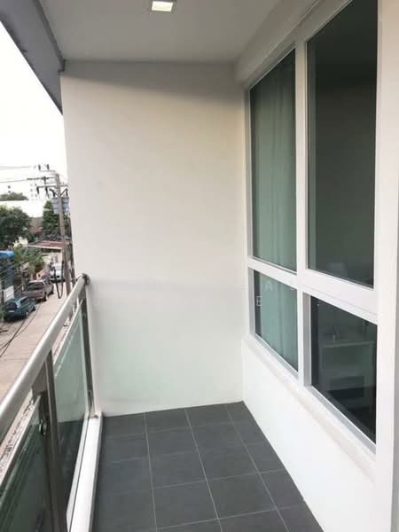 Mayfair Place Sukhumvit 64, Bangkok, Sukhumvit 64 Road, Bang Chak, Phra Khanong, Bangkok, Studio, 30 sqm, Condo For Sale, by HOME Real Estate Service, 500383976 - DDproperty.com