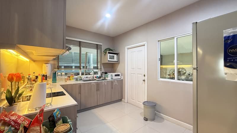 Passorn Prestige Pattanakarn 38, Bangkok, Soi Phatthanakan 38, Suan Luang, Bangkok, 3 Bedrooms, 215 sqm, Single Detached House For Sale, by Ponwimol Wipanarapai, 500384009 - DDproperty.com