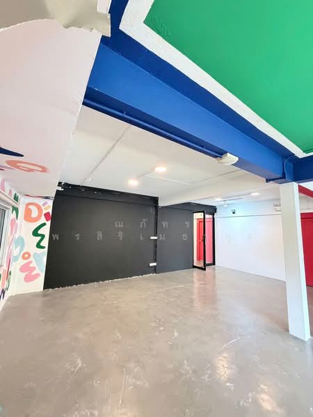 ให้เช่าพื้นที่ภายในโรงแรม ทำออฟฟิศ/สตูดิโอ/Co-working Space ขนาด 80 ตรม. เอกมัย-ทองหล่อ กรุงเทพฯ, กรุงเทพ, พระโขนง, คลองเตย, กรุงเทพ, 80 ตร.ม., สำนักงาน ให้เช่า, โดย ณภัทร พรสิริเมธากุล, 500384015 - DDproperty.com