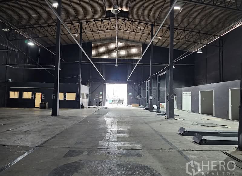 ให้เช่า โกดัง 900 ตร.ม. คลองเตย กรุงเทพ HRE00976, กรุงเทพ, คลองเตย, คลองเตย, กรุงเทพ, 900 ตร.ม., โกดัง-โรงงาน ให้เช่า, โดย Hero Realtor Co., Ltd., 500384058 - DDproperty.com