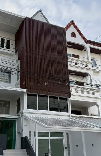 ขาย โฮมออฟฟิศ สุขุมวิท 71 พระโขนง (SPSEVE2027), กรุงเทพ, สุขุมวิท 71, พระโขนง, คลองเตย, กรุงเทพ, 350 ตร.ม., ทาวน์เฮ้าส์ ขาย, โดย Khun Eve, 500384080 - DDproperty.com