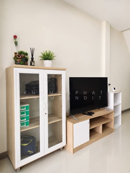 The next village: Takian Tia, Chonburi, Chon Buri (Pattaya), Ta Khian Tia, Bang Lamung (Pattaya), Chon Buri (Pattaya), 2 Bedrooms, 104 sqm, Townhouse For Sale, by Khommaphat Phumbandit, 500384090 - DDproperty.com