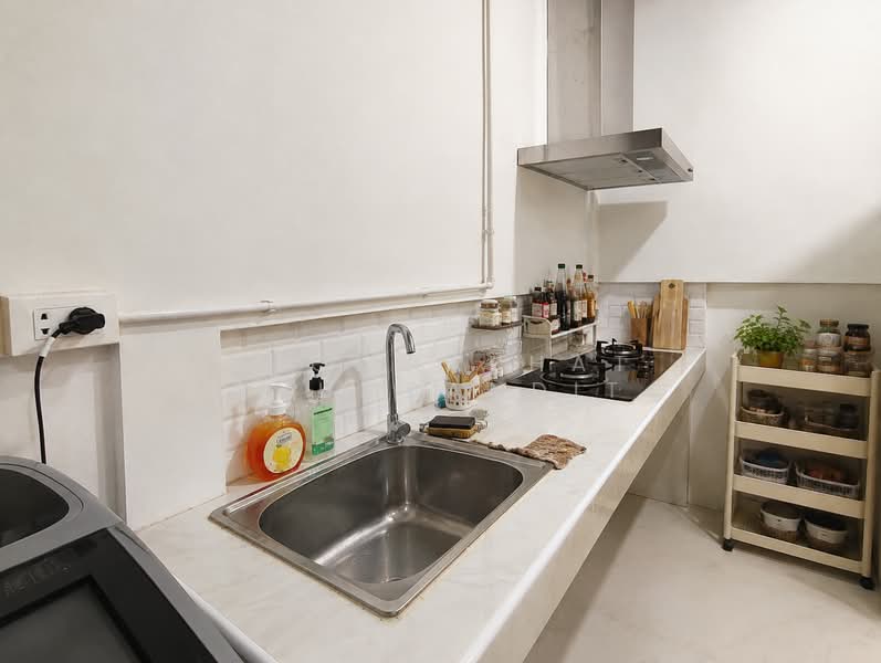 The next village: Takian Tia, Chonburi, Chon Buri (Pattaya), Ta Khian Tia, Bang Lamung (Pattaya), Chon Buri (Pattaya), 2 Bedrooms, 104 sqm, Townhouse For Sale, by Khommaphat Phumbandit, 500384090 - DDproperty.com